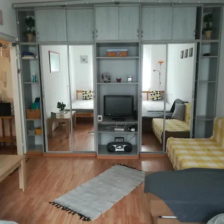Var Apartman アパート
