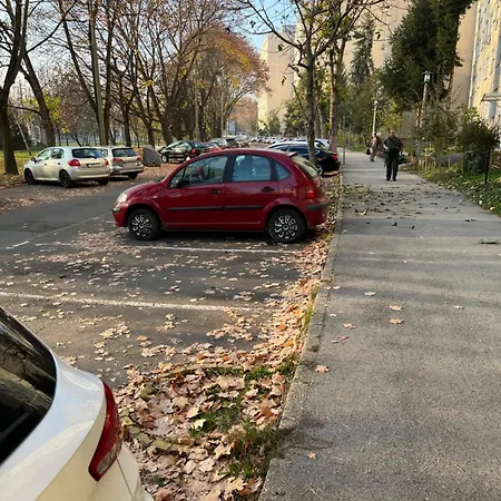 Var Apartman *